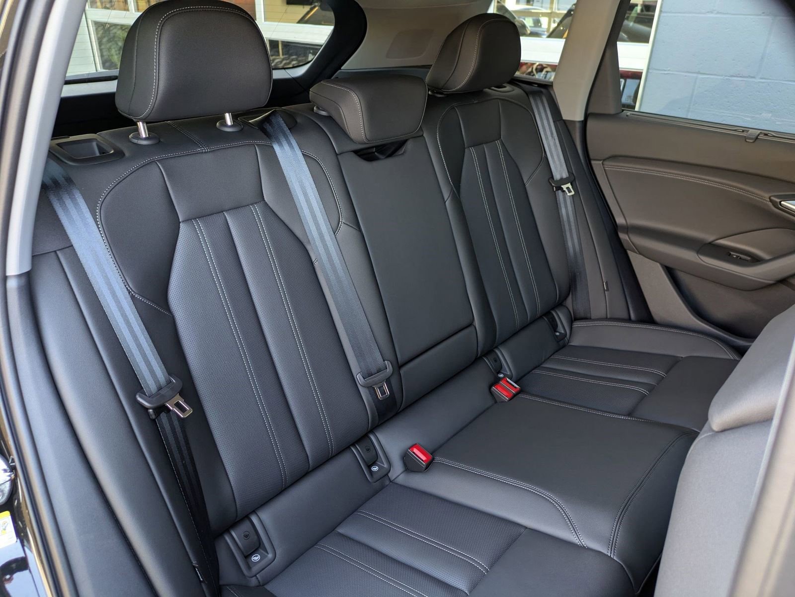 New 2025 Audi Q6 e-tron Premium Plus AWD/4WD image 11