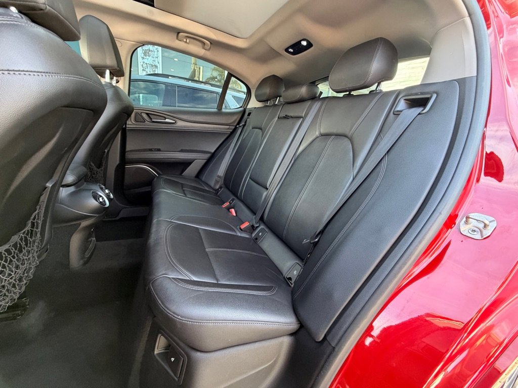 Used 2021 Alfa Romeo Stelvio Ti image 22