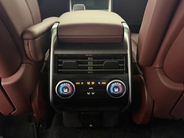 Used 2025 Land Rover Range Rover Autobiography AWD/4WD image 23