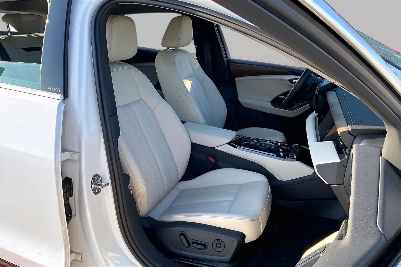 New 2025 Audi A6 e-tron Premium Plus w/ Premium Plus RWD image 8