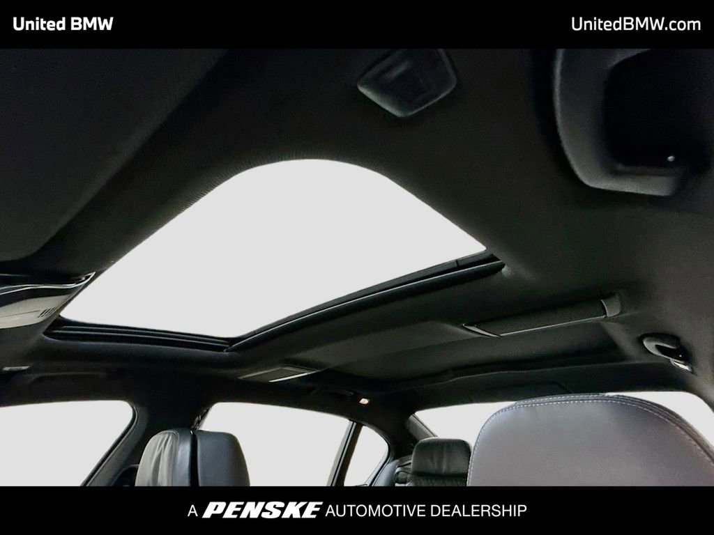 Used 2022 BMW 740i w/ M Sport Package RWD image 12