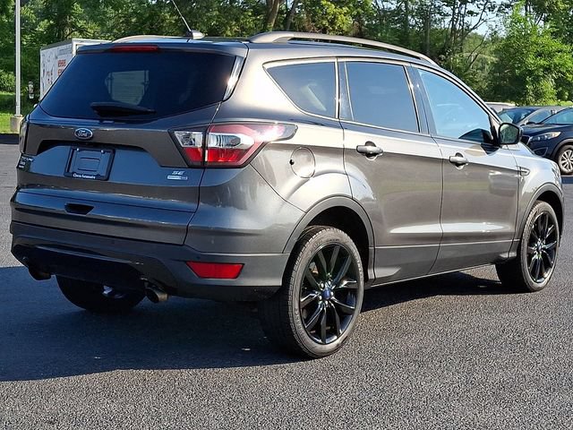 Used 2017 Ford Escape SE w/ Equipment Group 201A AWD/4WD image 9