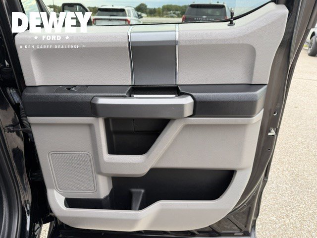 Used 2016 Ford F150 XLT w/ Equipment Group 302A Luxury AWD/4WD image 35