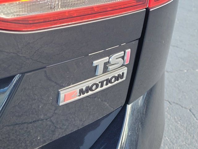 Used 2017 Volkswagen Golf Alltrack S image 32