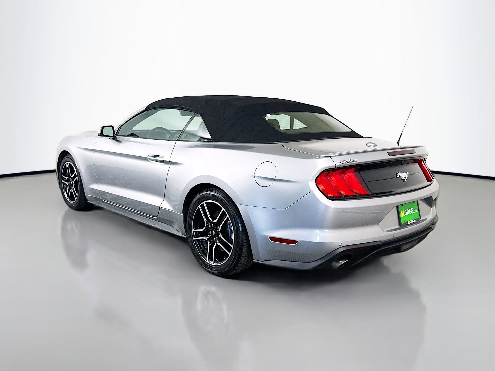 Used 2023 Ford Mustang Premium image 7
