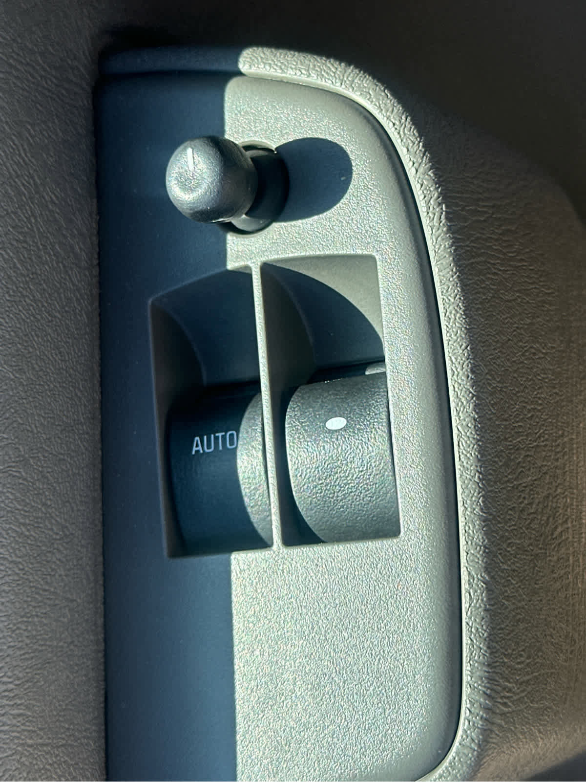 Used 2020 Chevrolet Express 3500 Extended w/ Driver Convenience Package image 22