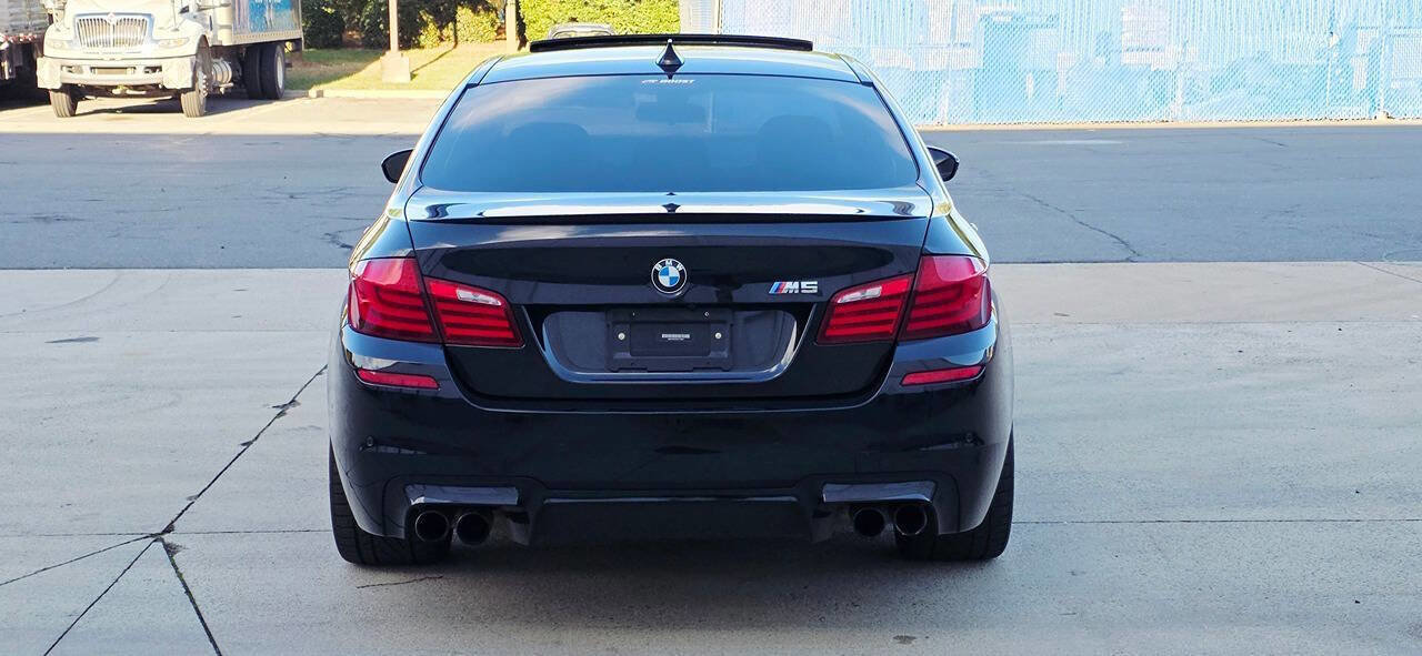 Used 2013 BMW M5 image 7