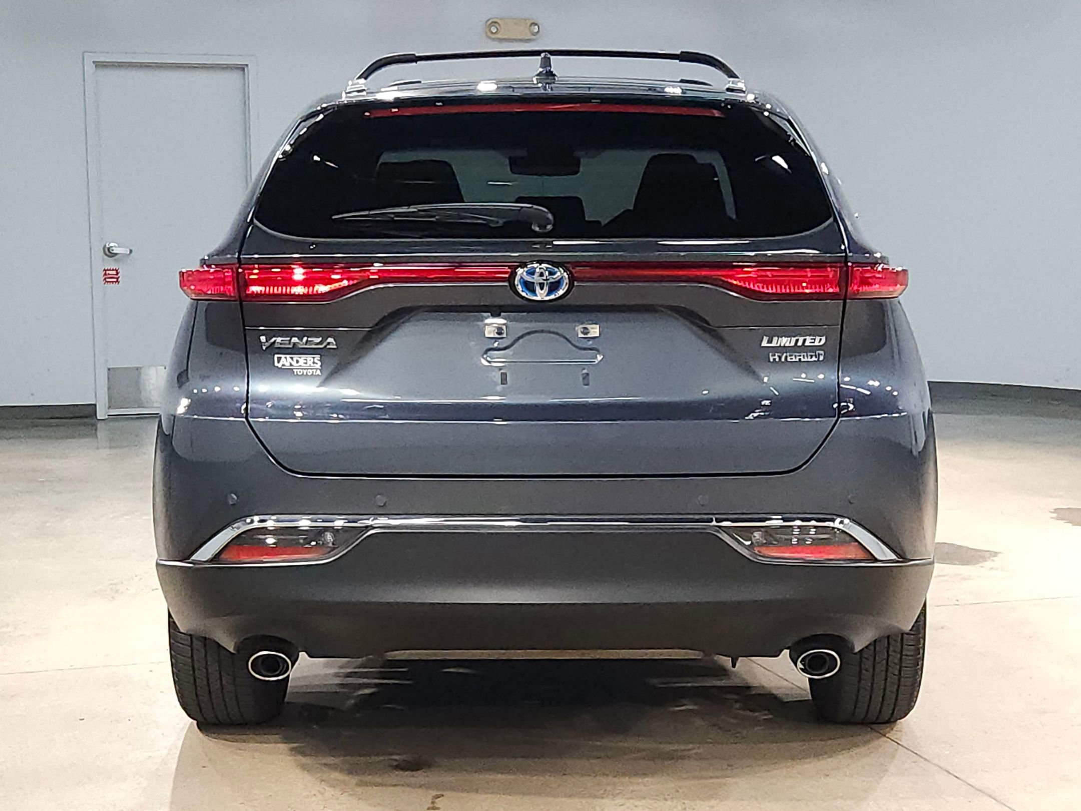 Used 2021 Toyota Venza Limited AWD/4WD image 6