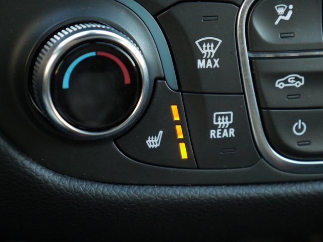 Used 2022 Chevrolet Equinox RS w/ RS Leather Package image 4