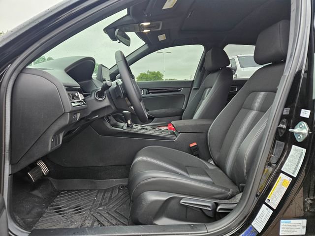 Used 2025 Honda Civic Sport image 6