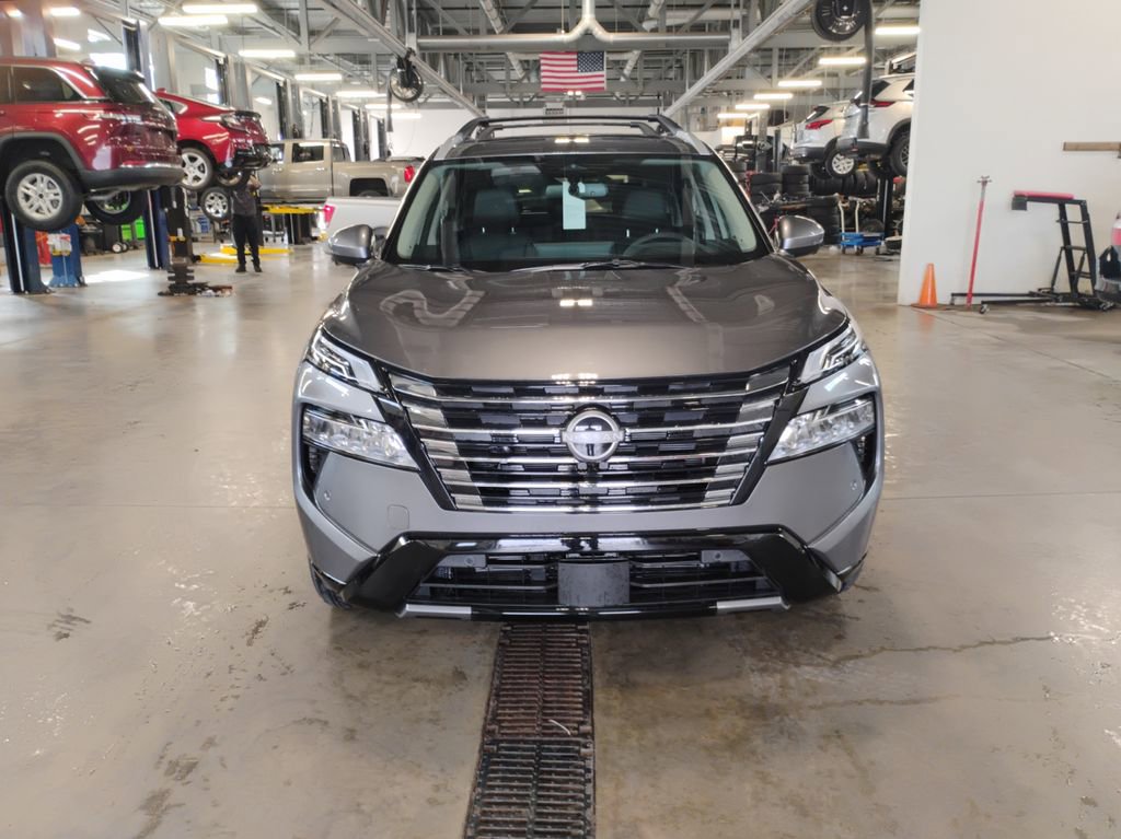 New 2026 Nissan Rogue Platinum w/ Platinum Premium Package image 3