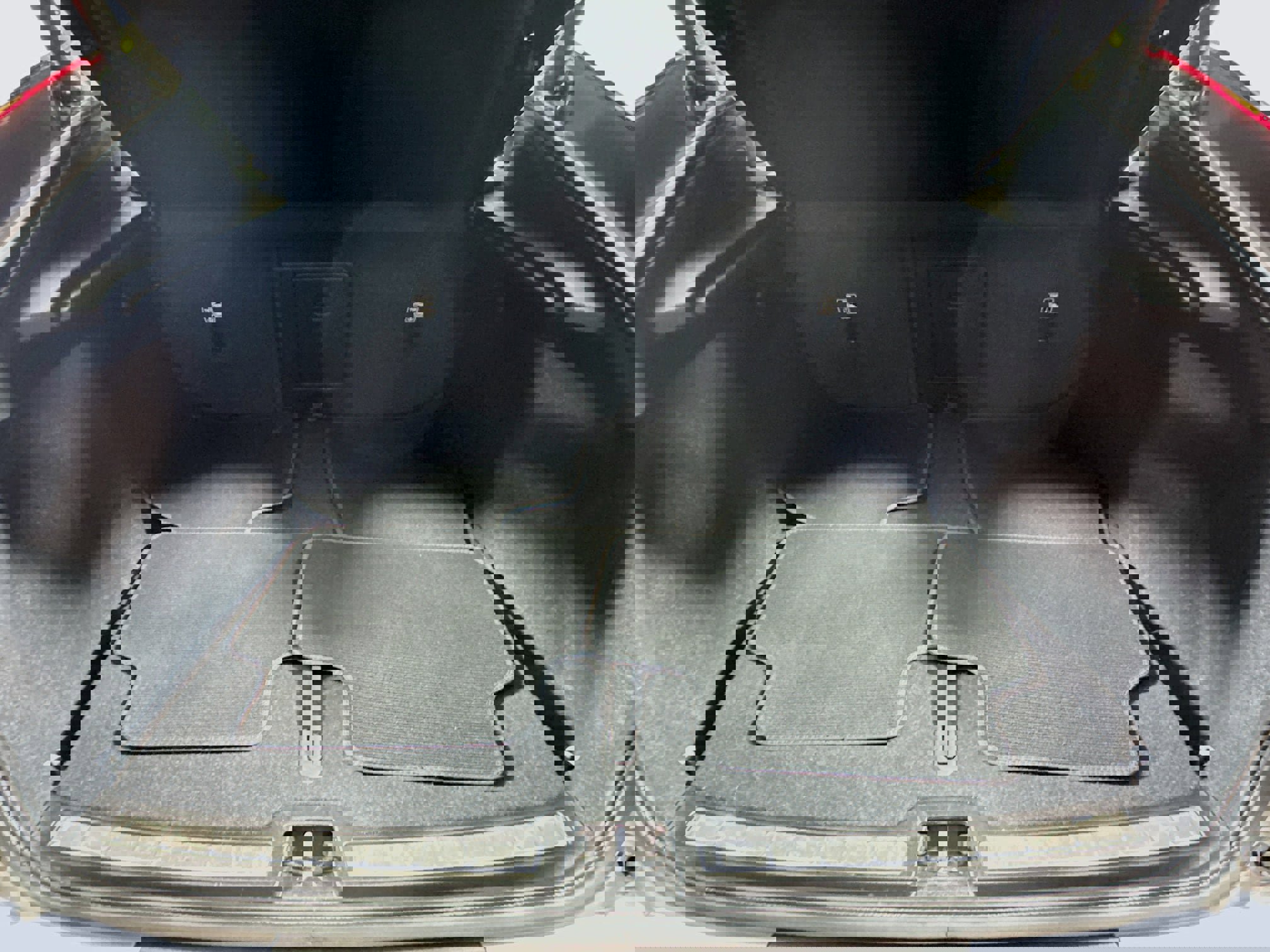 Used 2023 Volvo C40 P8 Recharge Ultimate AWD/4WD image 26