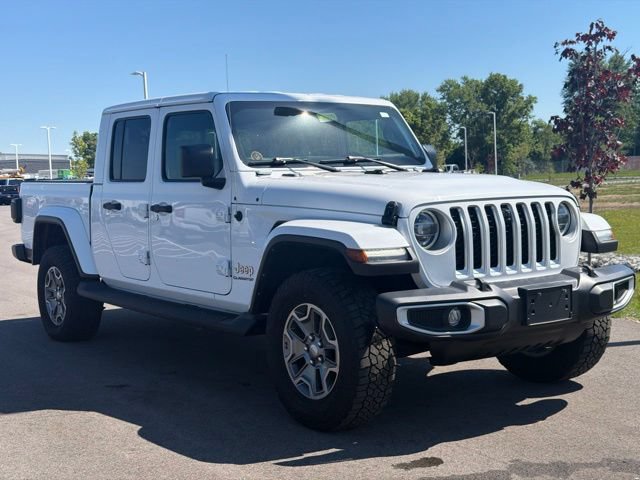 Used 2022 Jeep Gladiator Overland w/ LED Lighting Group AWD/4WD image 1