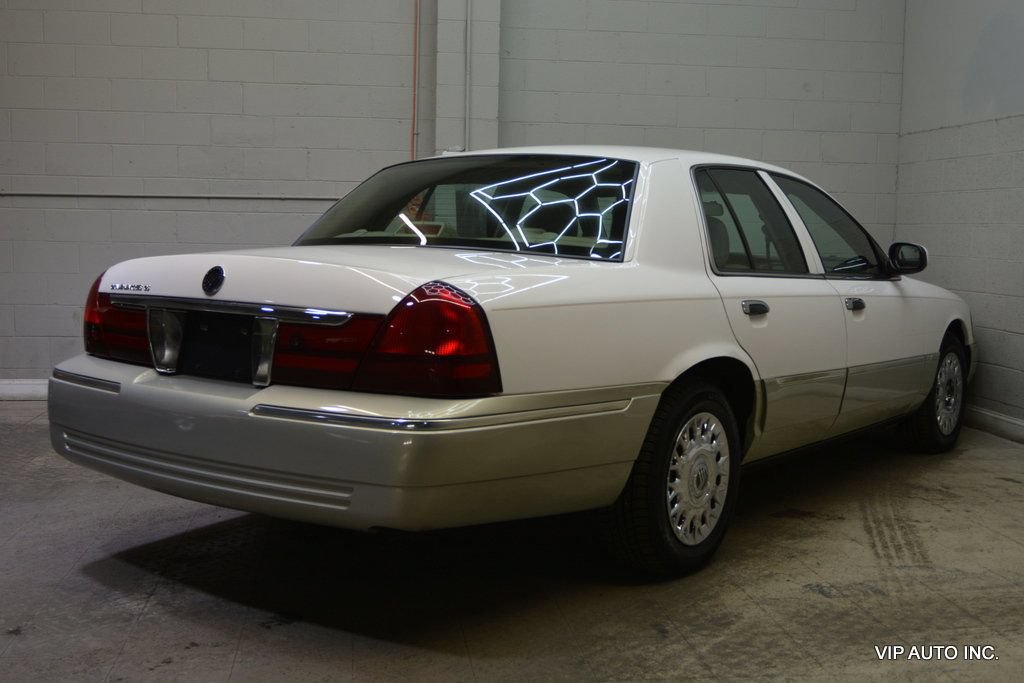 Used 2003 Mercury Grand Marquis GS RWD image 4
