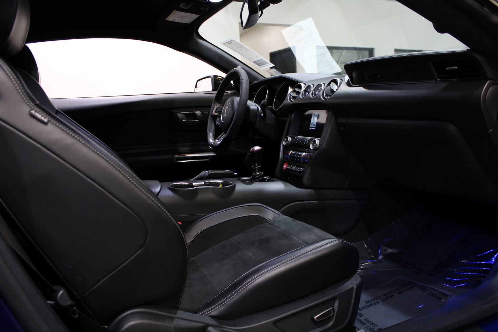 Used 2016 Ford Mustang Shelby GT350 w/ Technology Package image 20