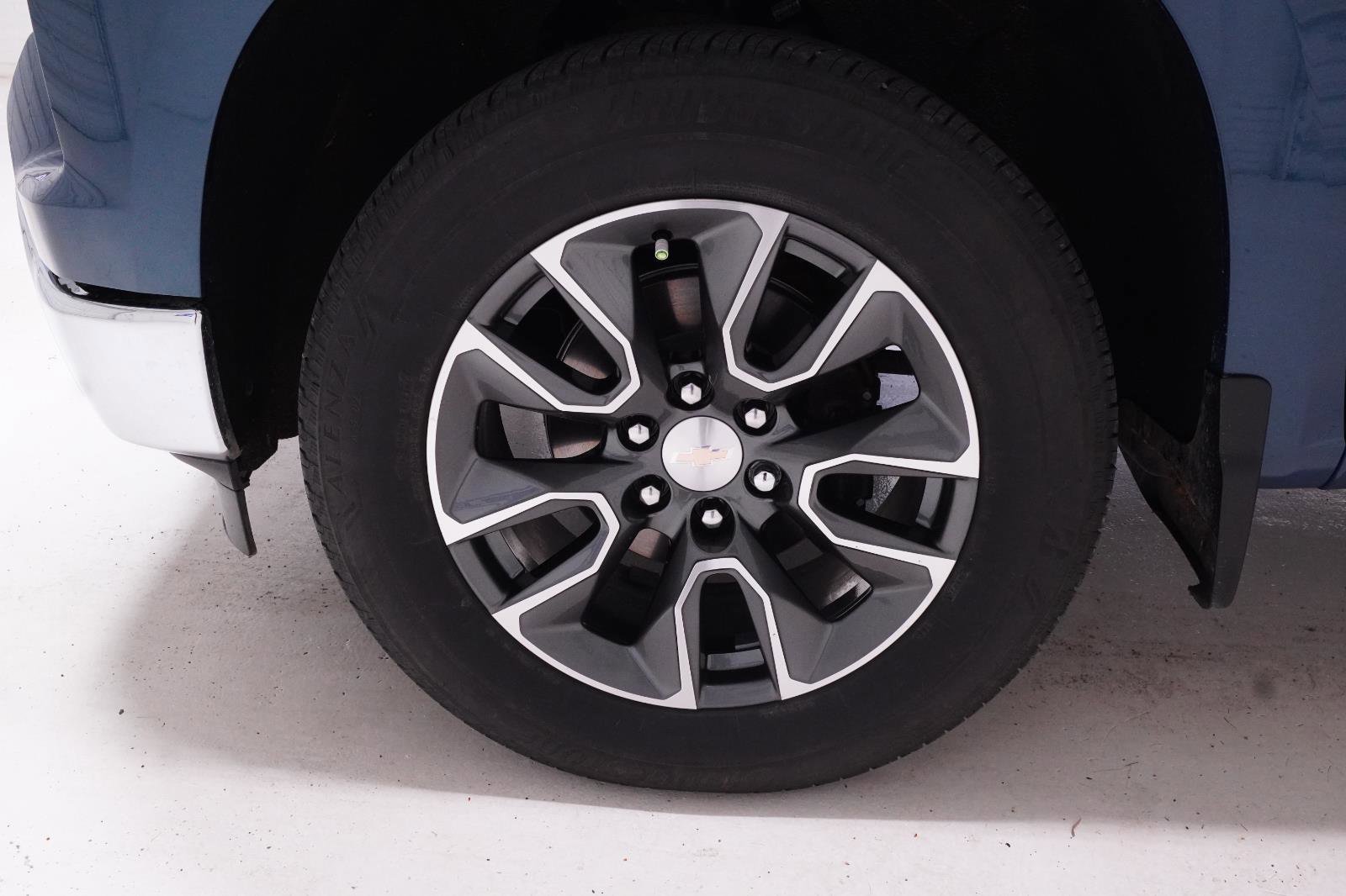 Used 2024 Chevrolet Silverado 1500 LT w/ Texas Edition Plus RWD image 9