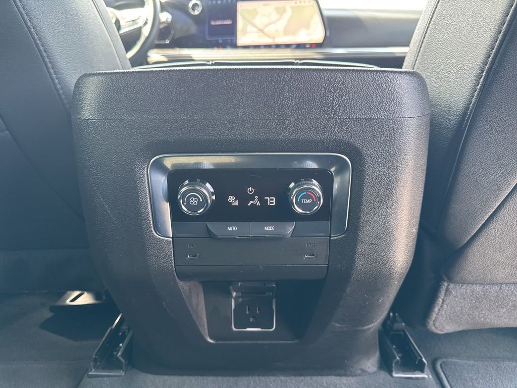 Used 2025 Chevrolet Tahoe Z71 AWD/4WD image 22