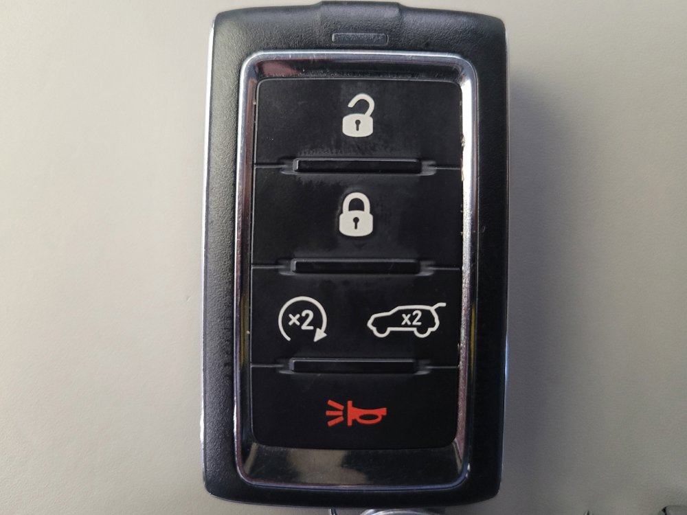 Used 2022 Jeep Grand Cherokee Overland AWD/4WD image 32