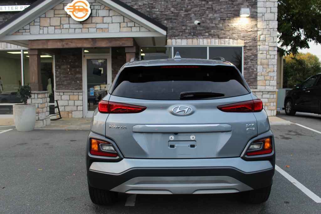 Used 2021 Hyundai Kona Limited w/ Cargo Package image 6