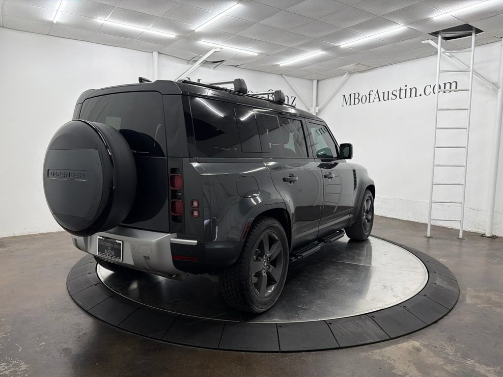 Used 2025 Land Rover Defender 110 S AWD/4WD image 7