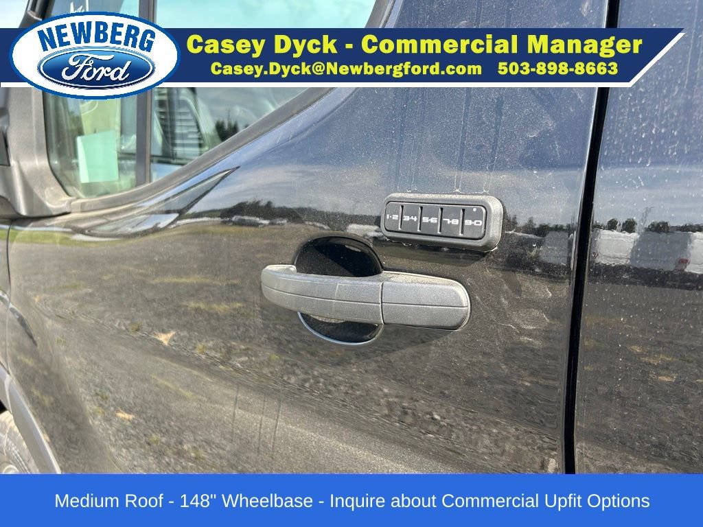 New 2026 Ford Transit 250 148 Medium Roof w/ Load Area Protection Package RWD image 16