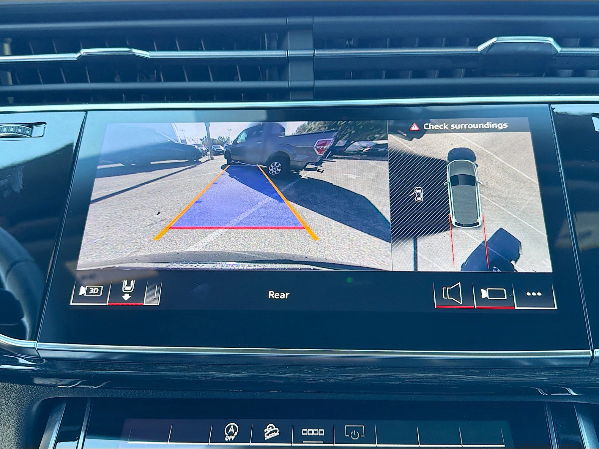 Certified 2025 Audi Q7 3.0T Premium Plus image 34