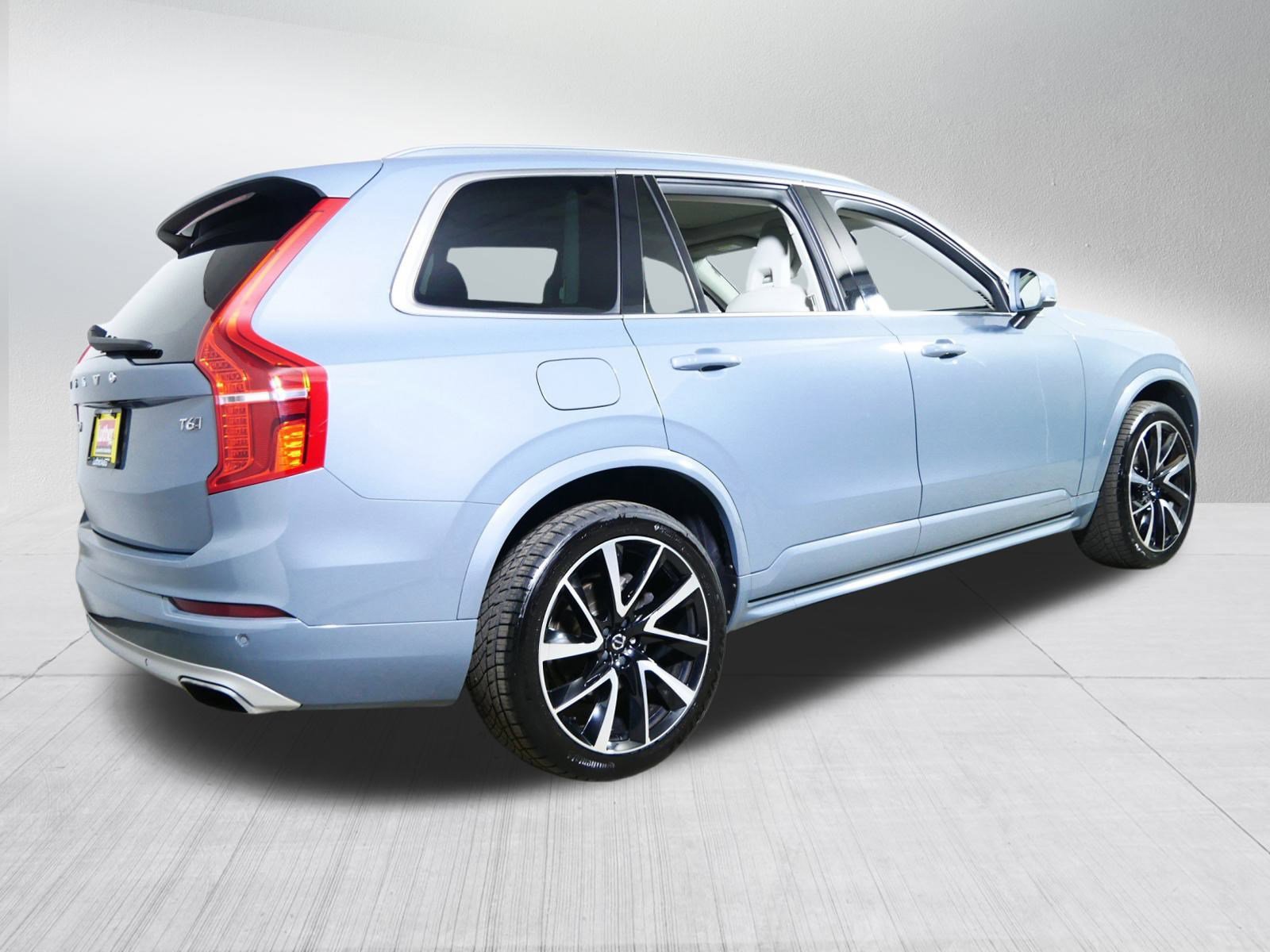 Used 2020 Volvo XC90 T6 Momentum image 7