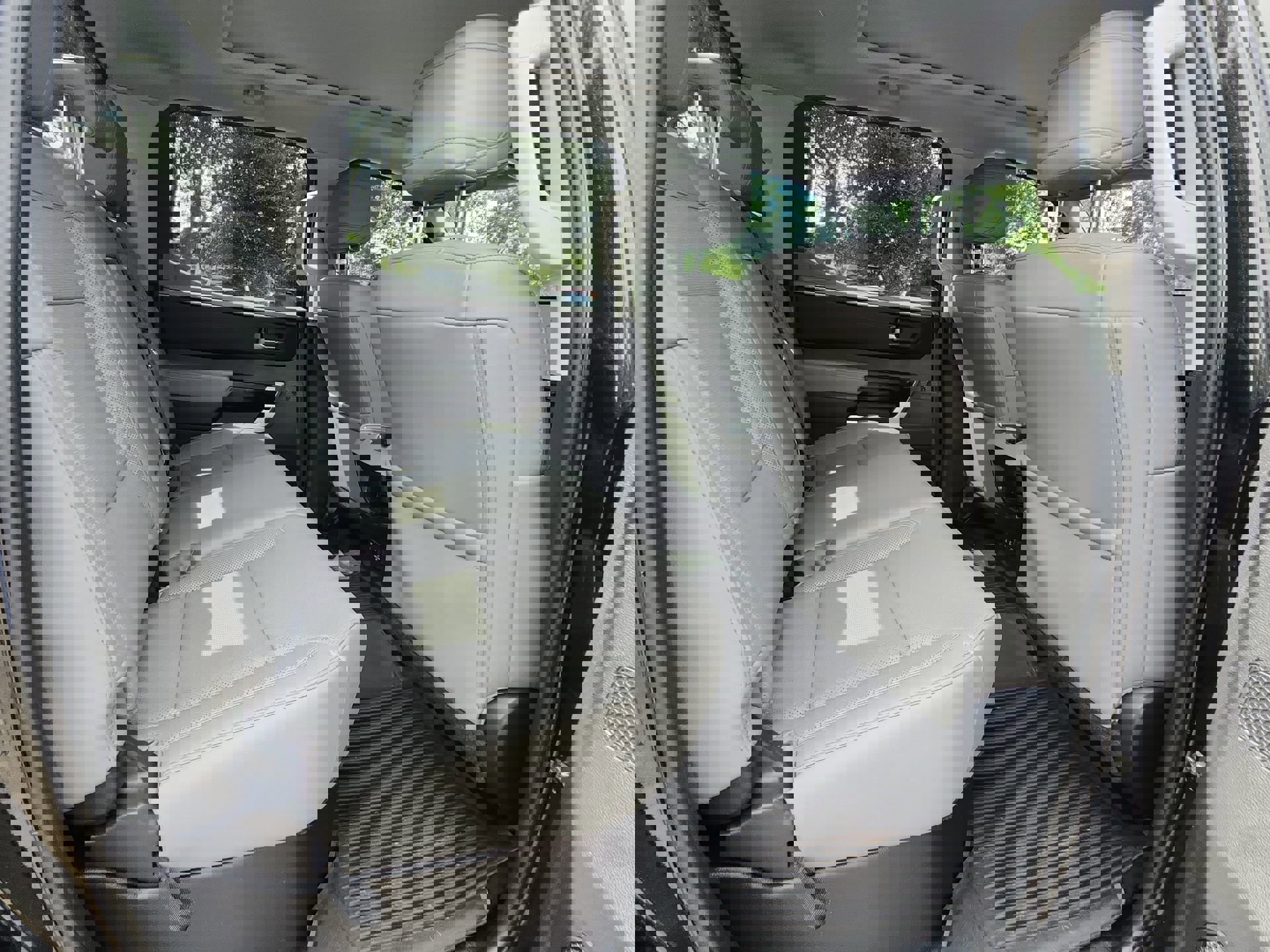 Used 2023 Toyota Tundra Limited image 16