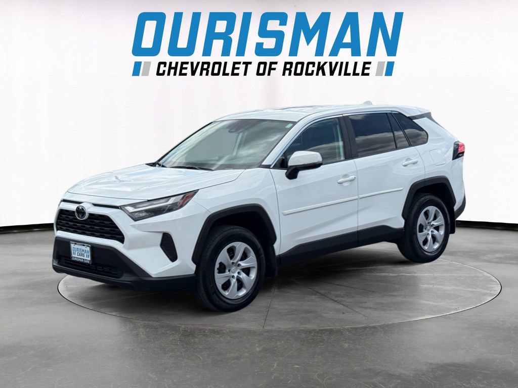 Used 2025 Toyota RAV4 LE AWD/4WD image 2