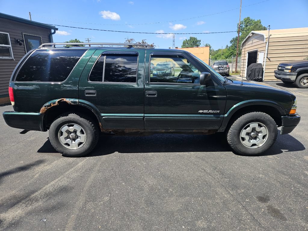 Used 2002 Chevrolet Blazer LS w/ Preferred Equipment Group AWD/4WD image 5