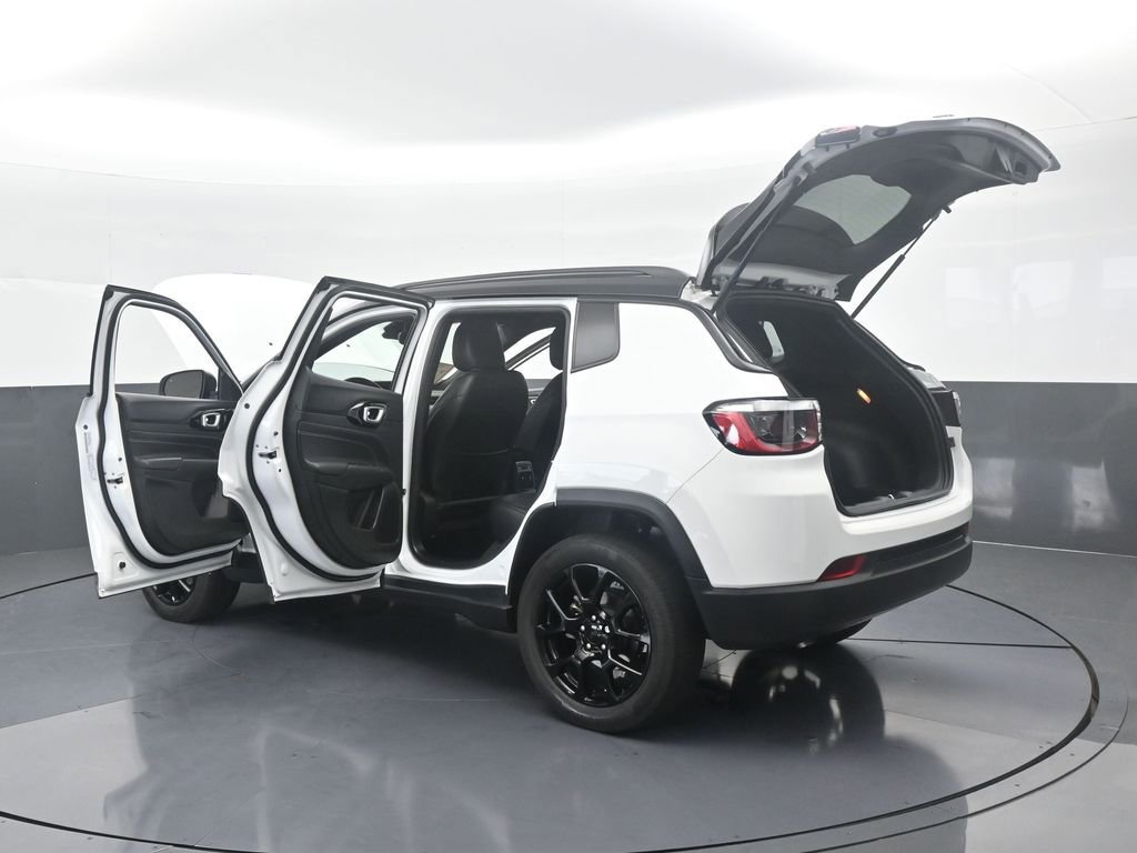 Used 2023 Jeep Compass Altitude image 74