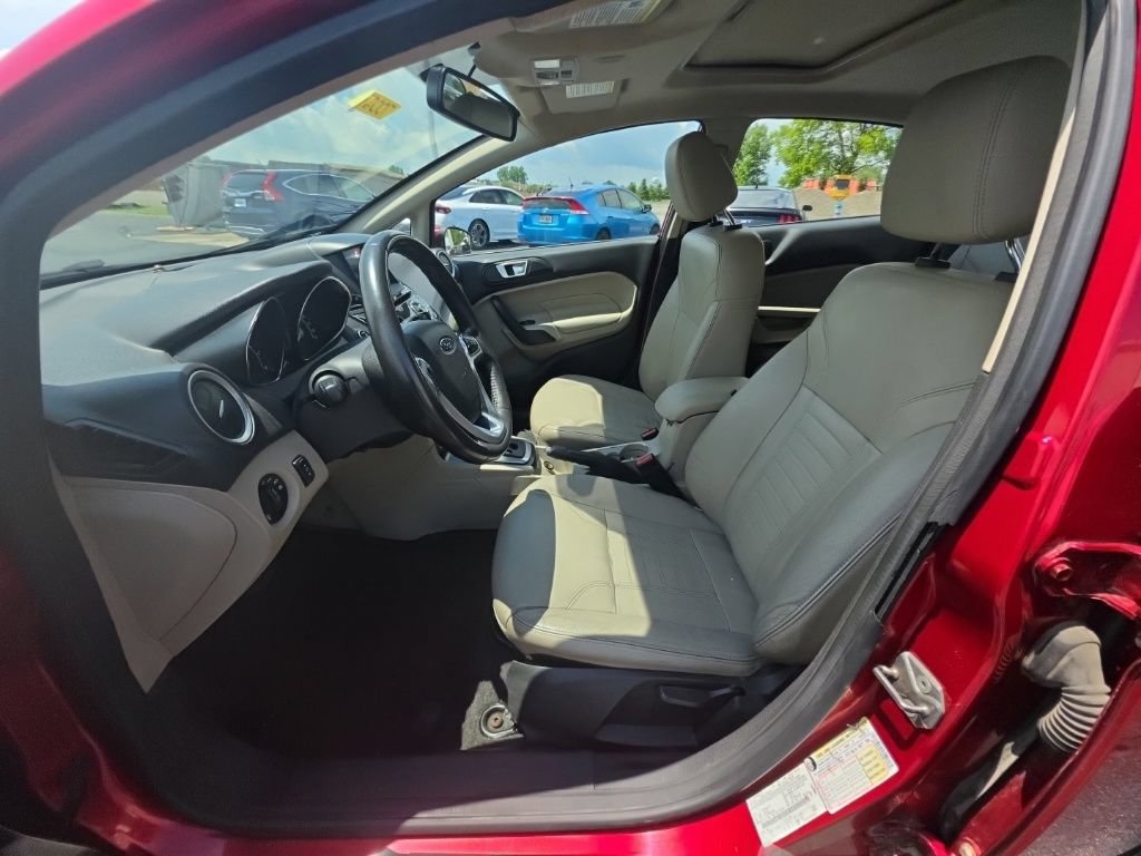 Used 2016 Ford Fiesta Titanium FWD image 14