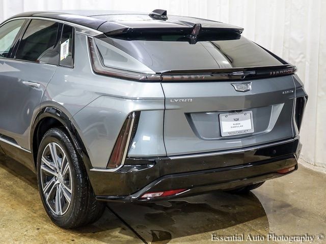 New 2025 Cadillac Lyriq Luxury w/ LPO, Floor Liner Package image 6
