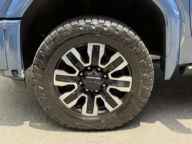Certified 2025 GMC Sierra 3500 Denali Ultimate AWD/4WD image 8