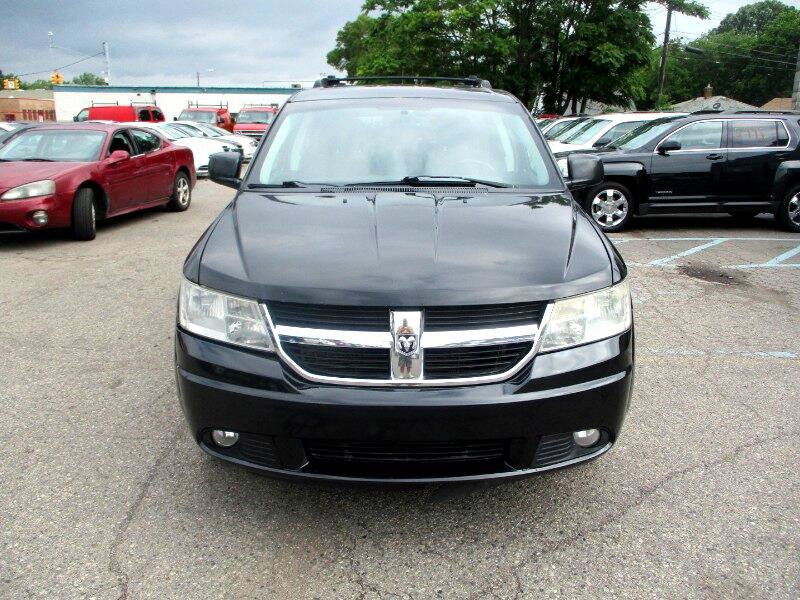 Used 2010 Dodge Journey R/T w/ Convenience Group II image 3