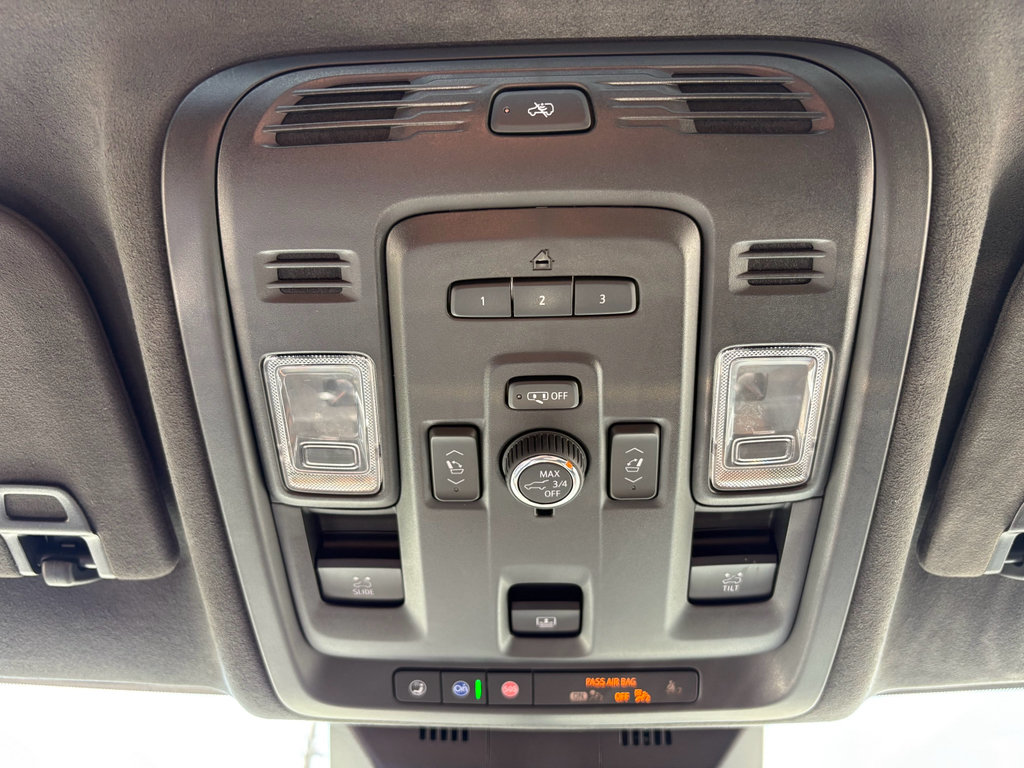 Used 2021 Cadillac Escalade Premium Luxury Platinum AWD/4WD image 33
