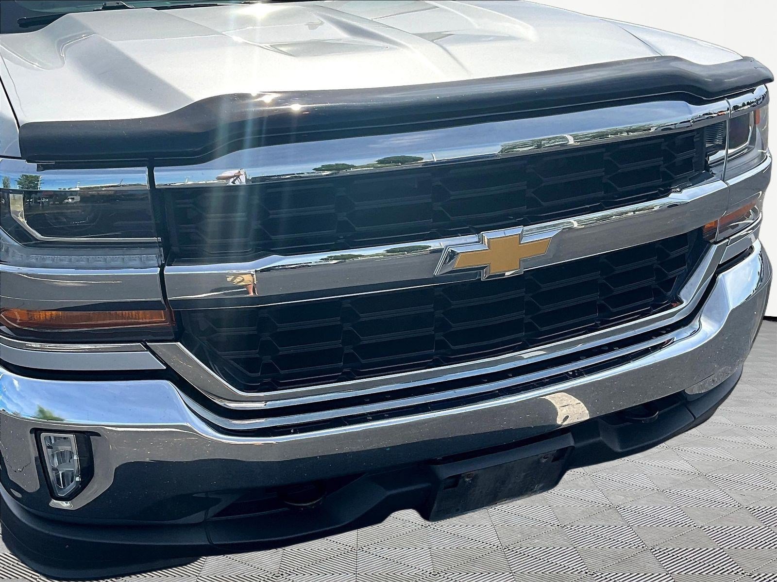 Used 2017 Chevrolet Silverado 1500 LT w/ All Star Edition AWD/4WD image 31