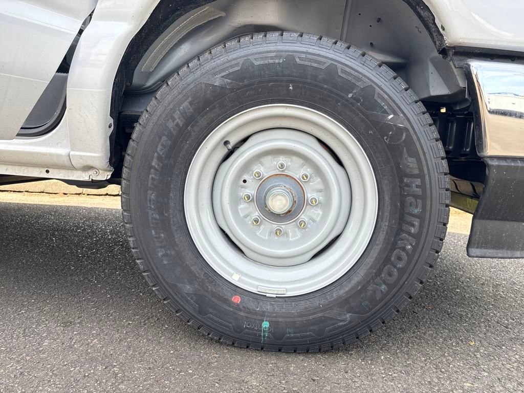 New 2025 Ford E-350 and Econoline 350 Super Duty w/ Power Equipment Group image 30