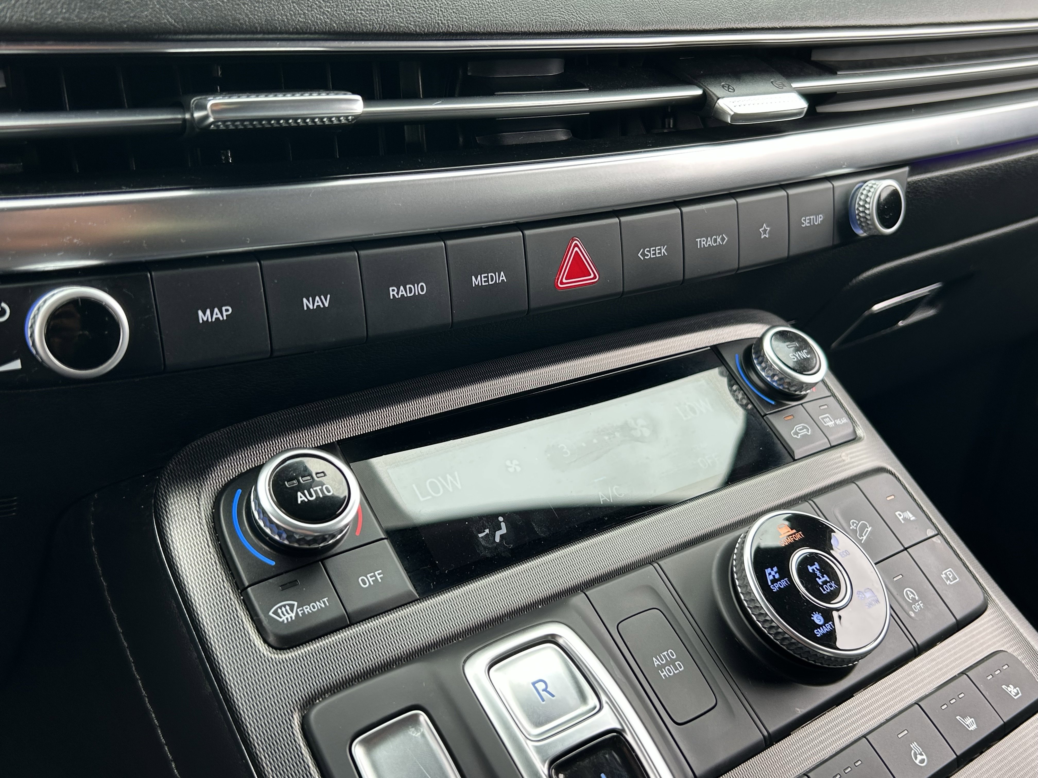 Used 2024 Hyundai Palisade Calligraphy image 29