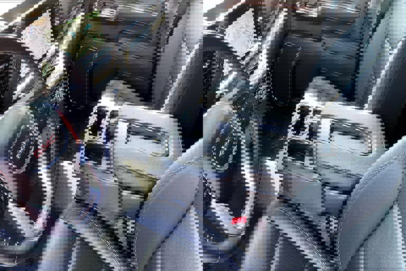 Certified 2025 GMC Sierra 1500 SLT RWD image 17