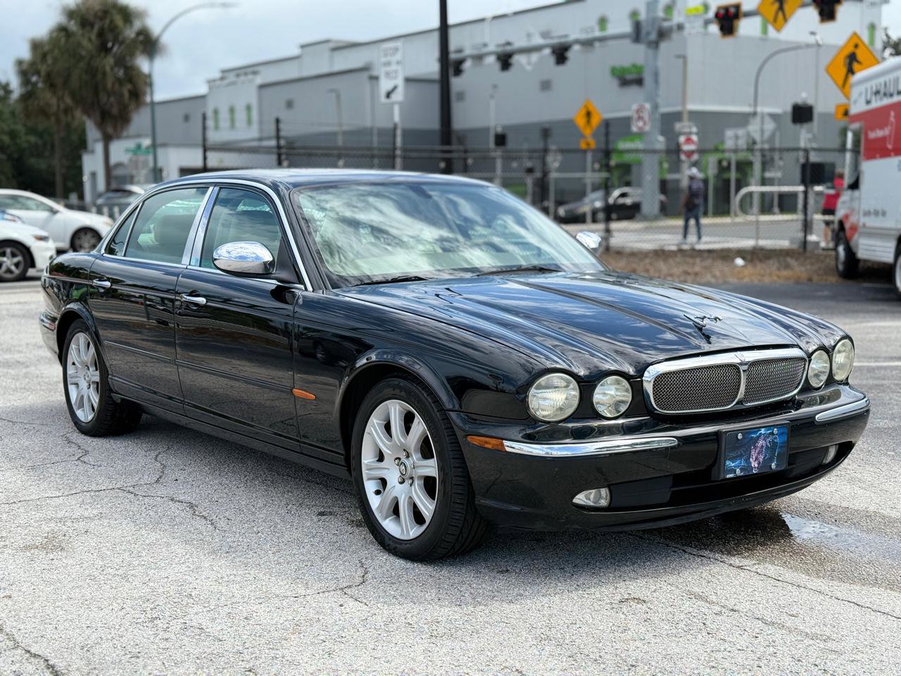 Used 2005 Jaguar XJ8 image 7