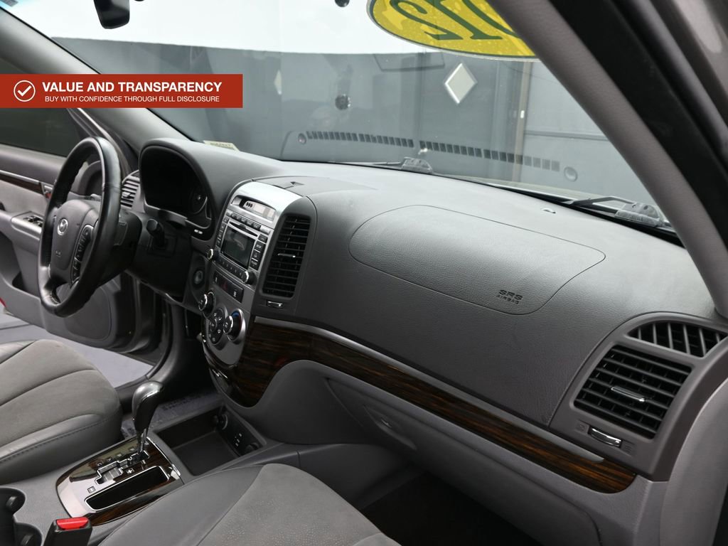 Used 2012 Hyundai Santa Fe SE image 16
