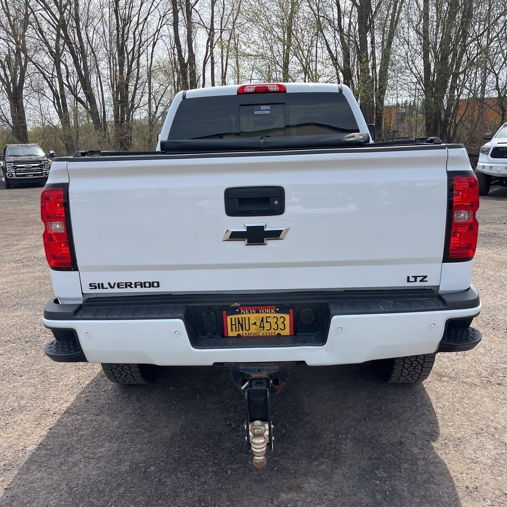 Used 2018 Chevrolet Silverado 2500 LTZ w/ Custom Sport Edition AWD/4WD image 4