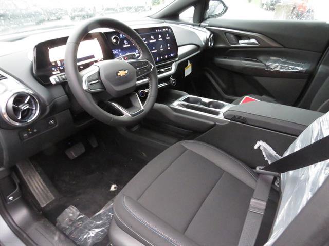 New 2026 Chevrolet Equinox EV LT image 15