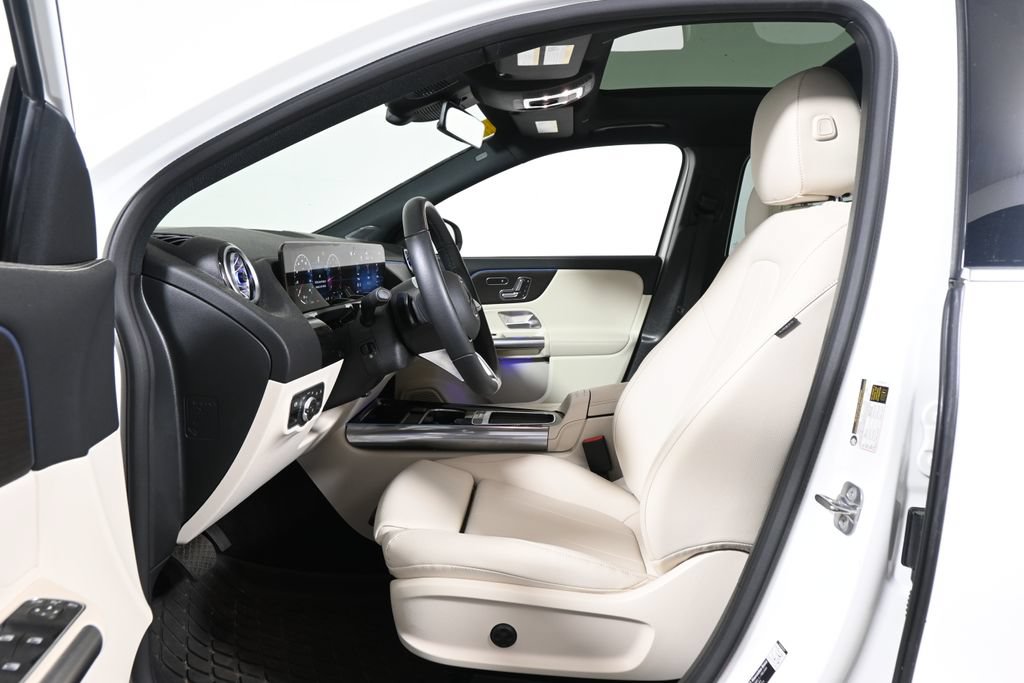 Certified 2026 Mercedes-Benz GLA 250 4MATIC image 3