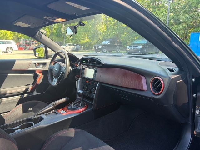 Used 2015 Scion FR-S RWD image 25