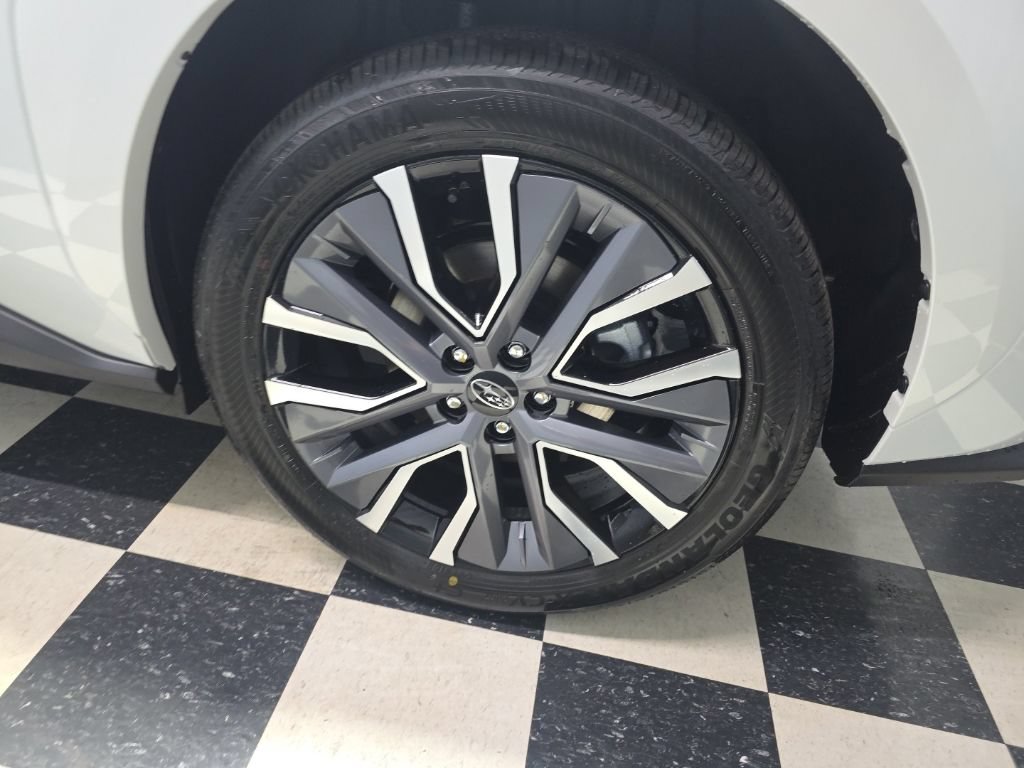 New 2026 Subaru Solterra w/ Limited Package AWD/4WD image 8