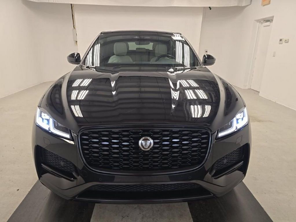 Used 2023 Jaguar F-PACE S AWD/4WD image 2