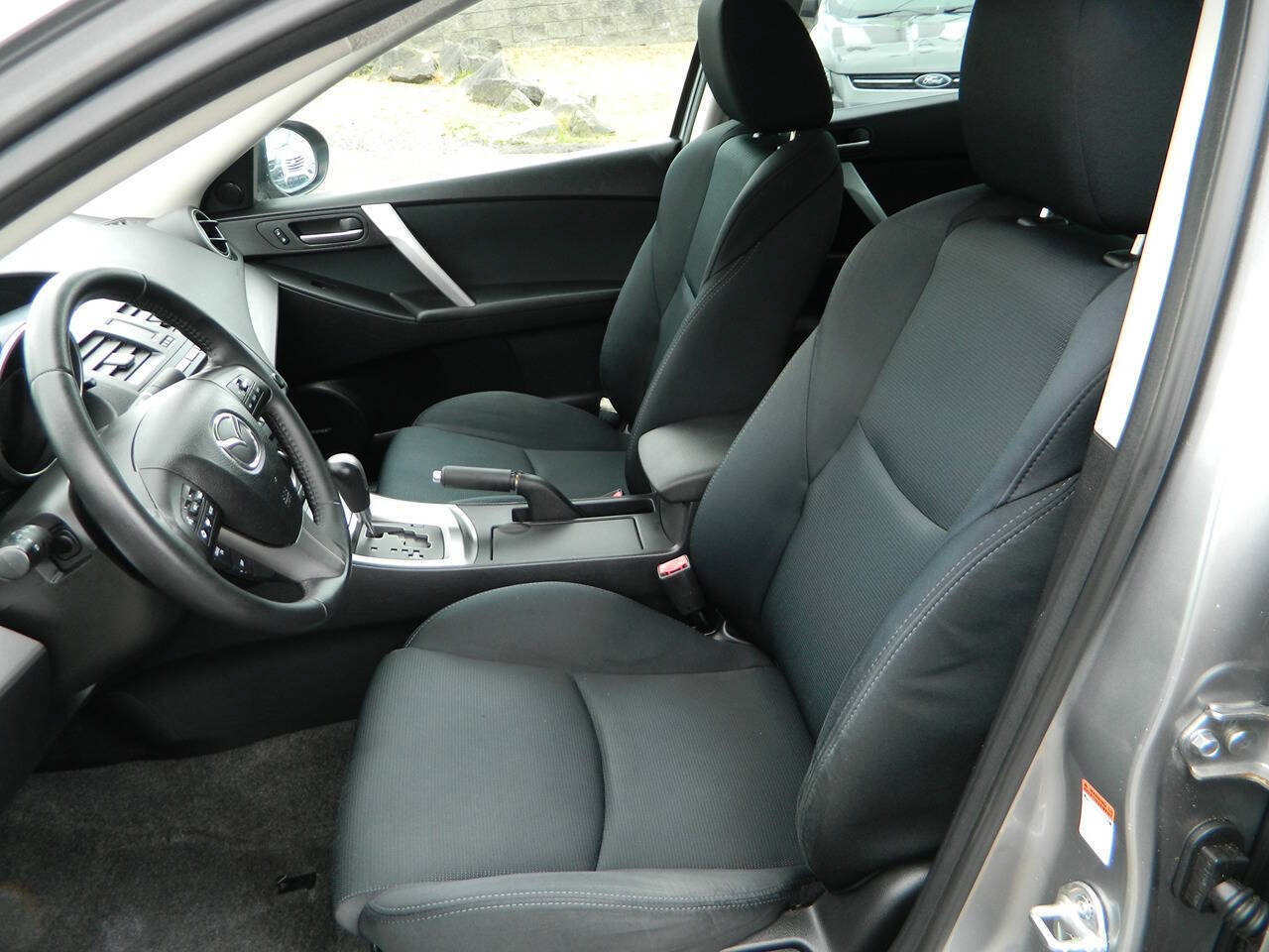 Used 2010 MAZDA MAZDA3 s Sport FWD image 12