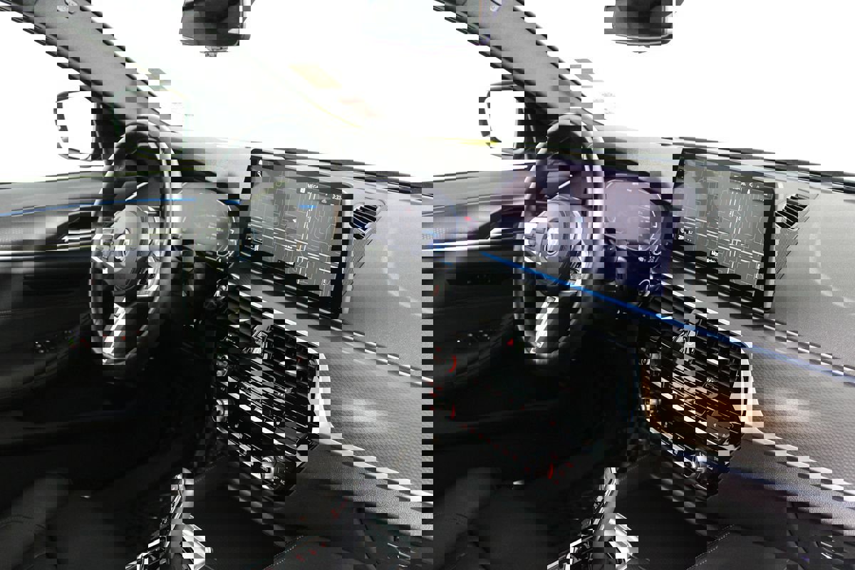 Used 2023 BMW 530e 530e w/ M Sport Package image 15